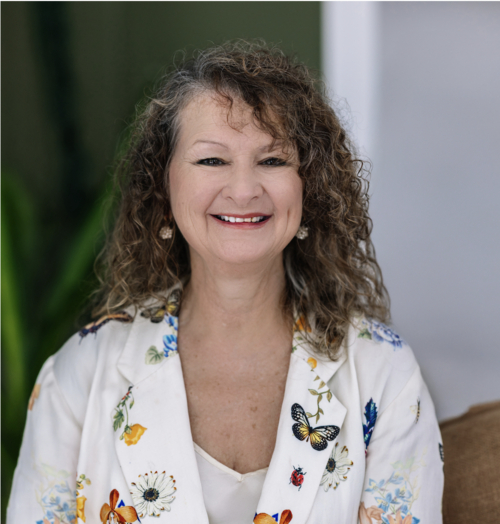 Tracey Lee Hogan