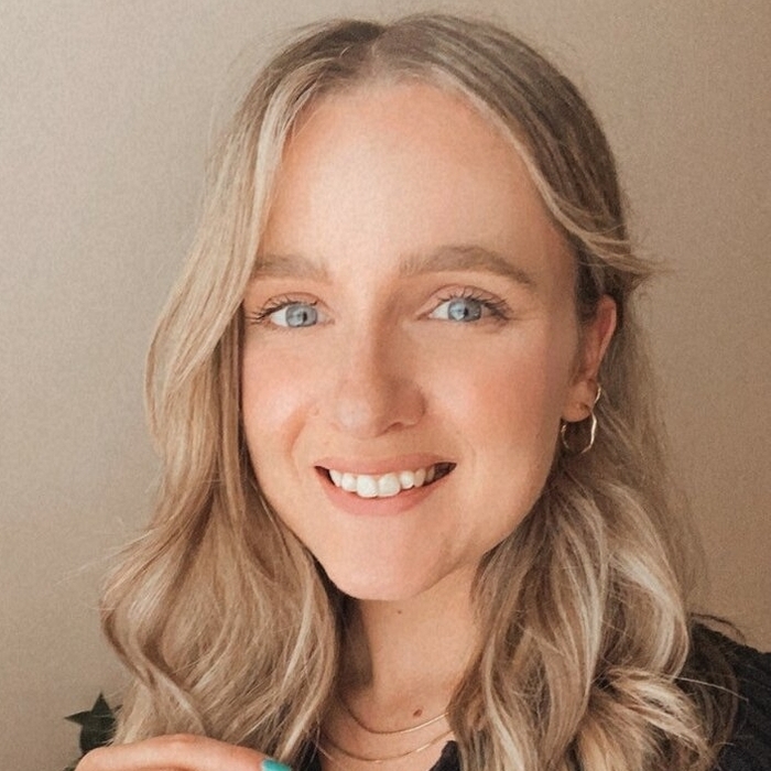 Leah Van Lambaart 